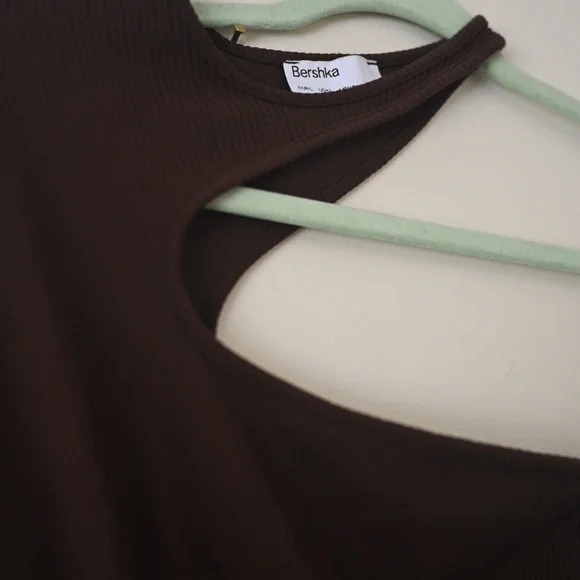 Bershka Dark Brown Asymmetrical Long Sleeve Crop Top Size Large Modern Y2K - Picture 5 of 6